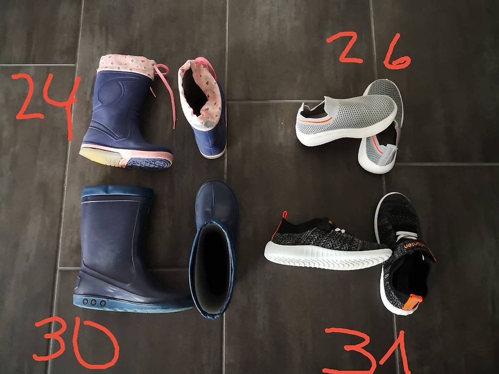 Chaussures garçon: Kinderschuhen – D'occasion à Ottenbach par Acki_la