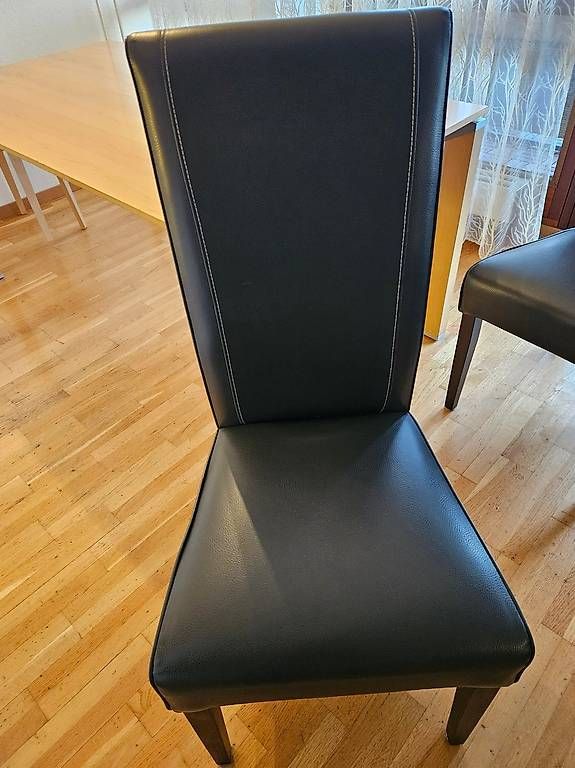 Chaises: Lederstühle pro Stuhl CHF 80.- – D'occasion à Neuenhof par Alexandrahuw 3