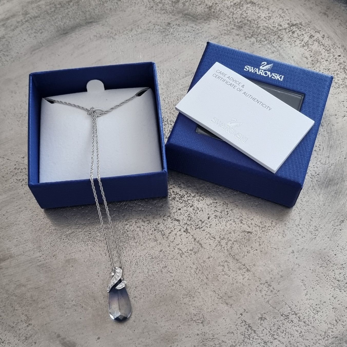 Catenine: ORIGINAL Swarovski Kette – Nuovo e nell'imballaggio originale da Frauenfeld venduto da Bleeddragon