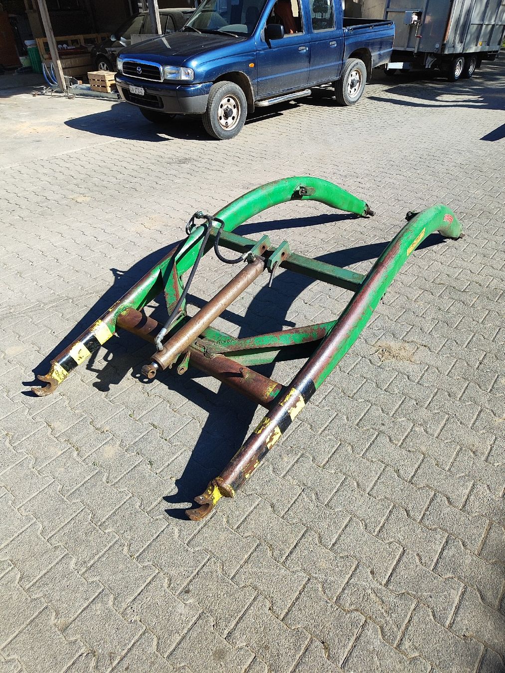 Accessori per altri veicoli: Baas Frontladerschwinge – Usato da schongau venduto da schrauber17