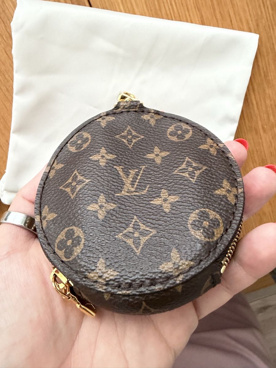 Louis Vuitton Zubehör: Louis Vuitton Coin Purse Monogram – Gebraucht aus Ebikon von Burton_girl18 2