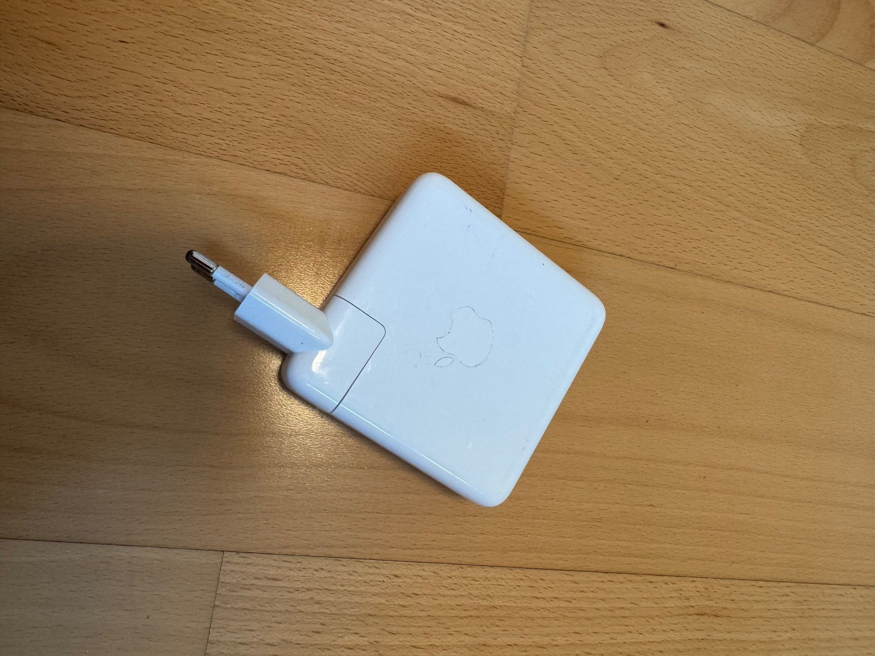 Apple Ladegeräte: Apple 96W USB-C Power Adapter – Gebraucht aus Zürich von pat_rx9j