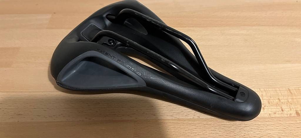 Pezzi di ricambio: Selle Italia ST7 – Usato da Lausanne venduto da her_9wc7 1