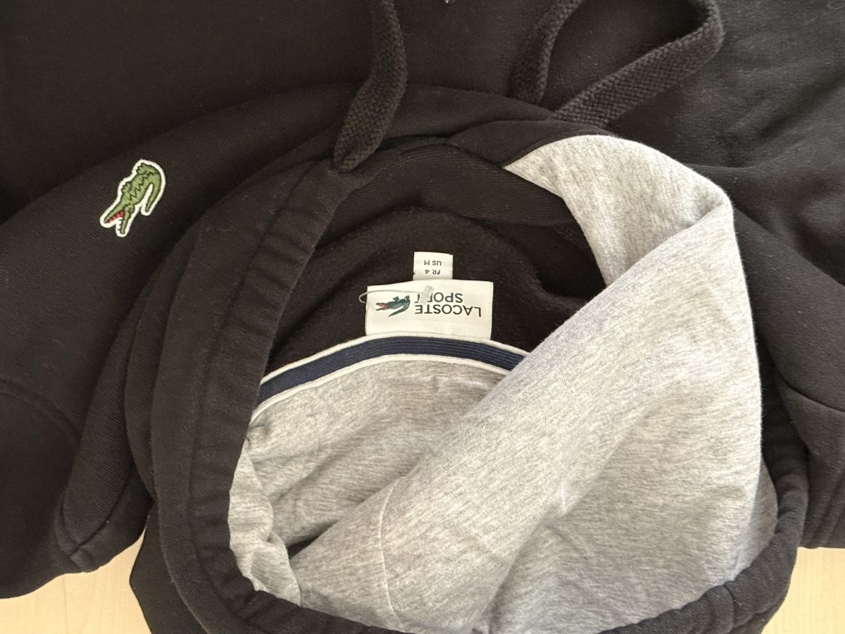 Lacoste Pulls & Sweat-shirts: Schwarzer Lacoste-Hoodie – D'occasion à Neerach par lar_tkp2 2
