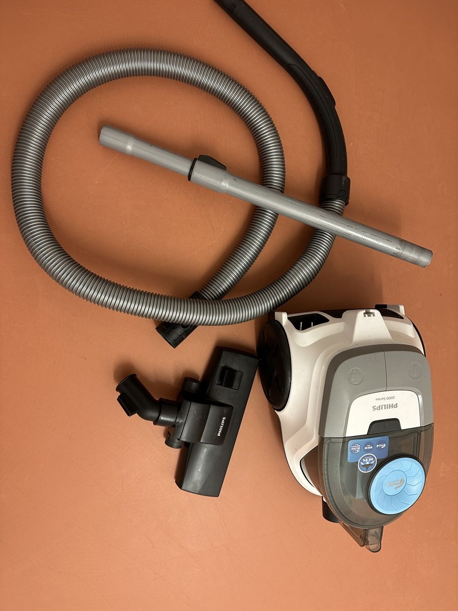 Philips Aspirapolveri & Accessori: Philips 2000 Series Staubsauger - Wenig gebraucht! – Usato da Schlieren venduto da VisjSch 3