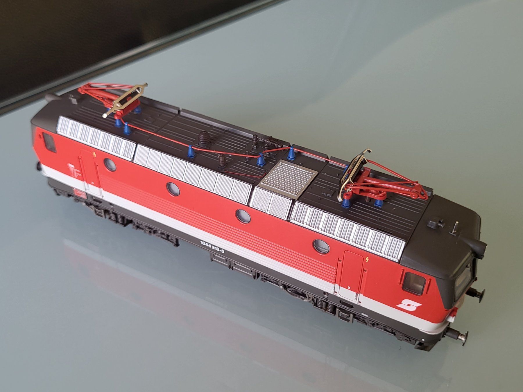 Roco Modelleisenbahnen: H0 ROCO ÖBB 1044 213-5 – Neu (gemäss Beschreibung) aus Oberburg von sensetal 6