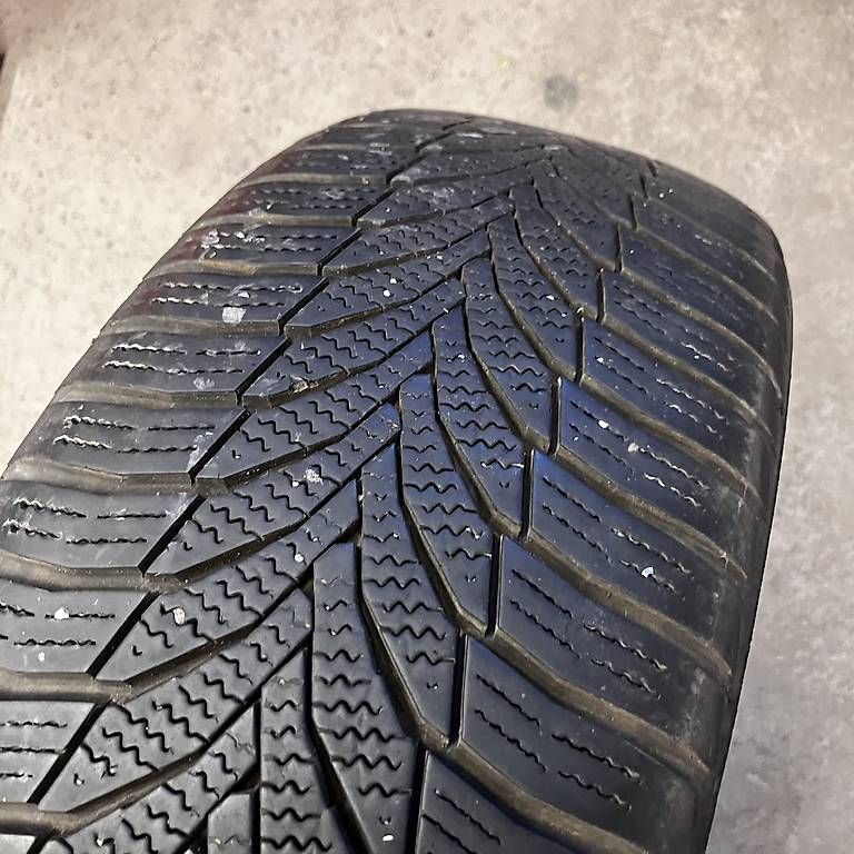 Skoda Pneus & Kompletträder: 4 x Winterräder 17 Zoll - Skoda Octavia Skoda Yeti - 5.6mm – Gebraucht aus Gipf-Oberfrick von car4y0u 2