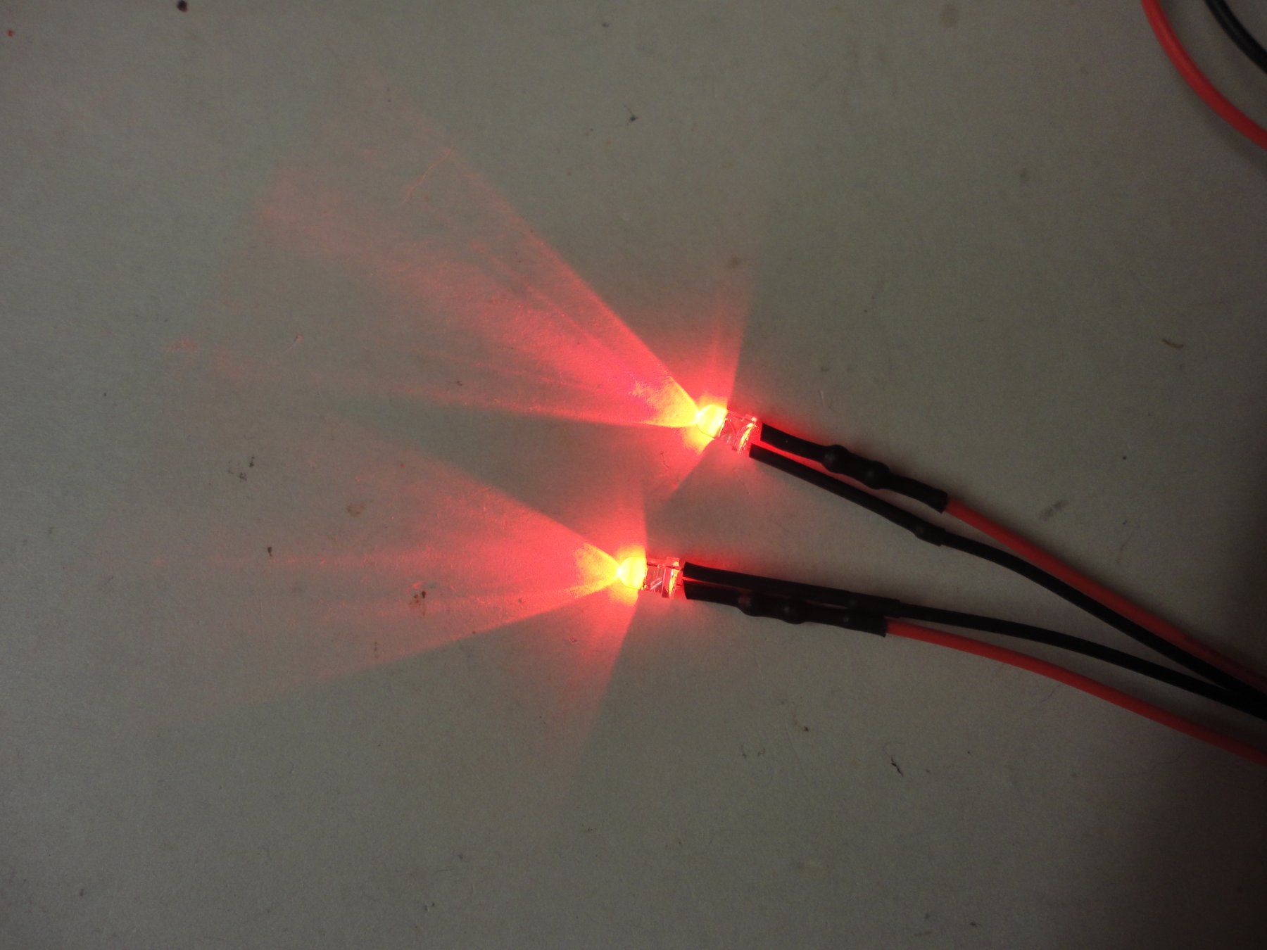 Modellismo RC: Pichler LED 3mm Rot, Neu, ! – Nuovo e nell'imballaggio originale da Horgen venduto da RcModell 5