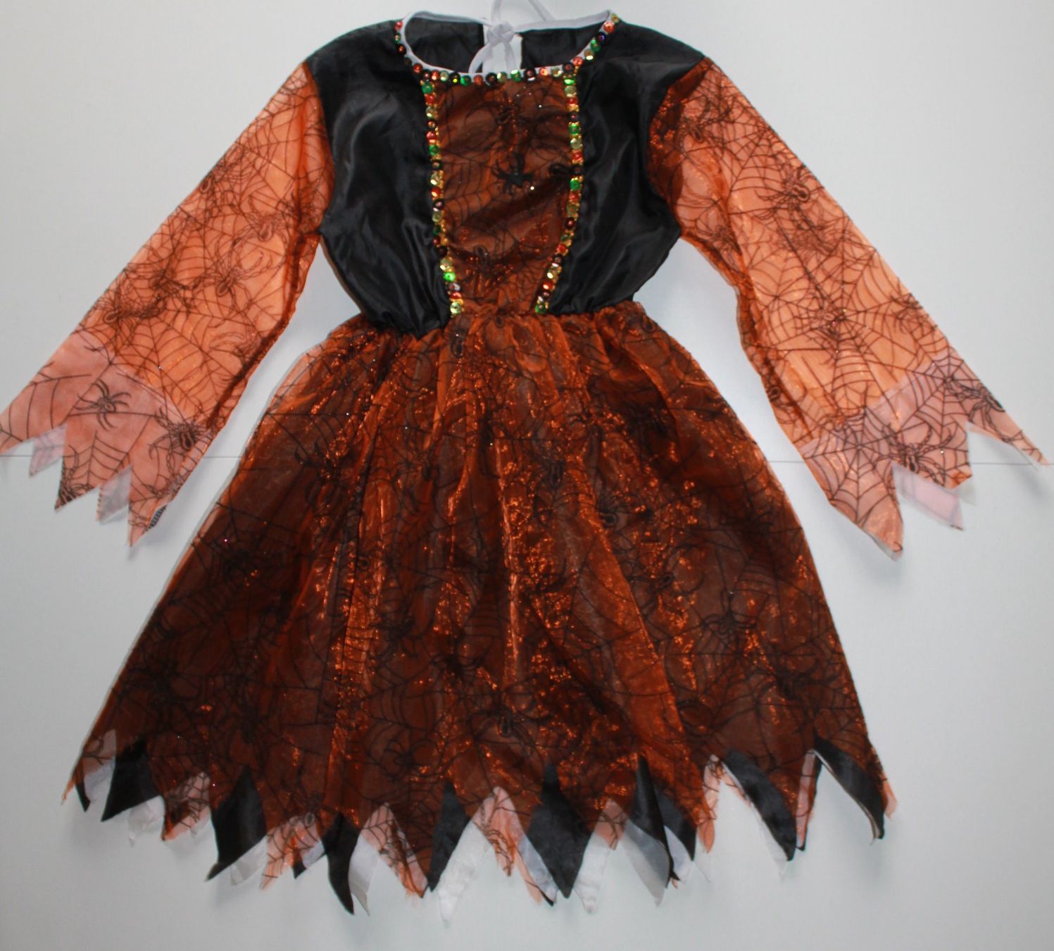 Kostüme: Costume sorcière / Hexe t. 5 - 6 ans – Gebraucht aus Peseux von CoolShoping 2