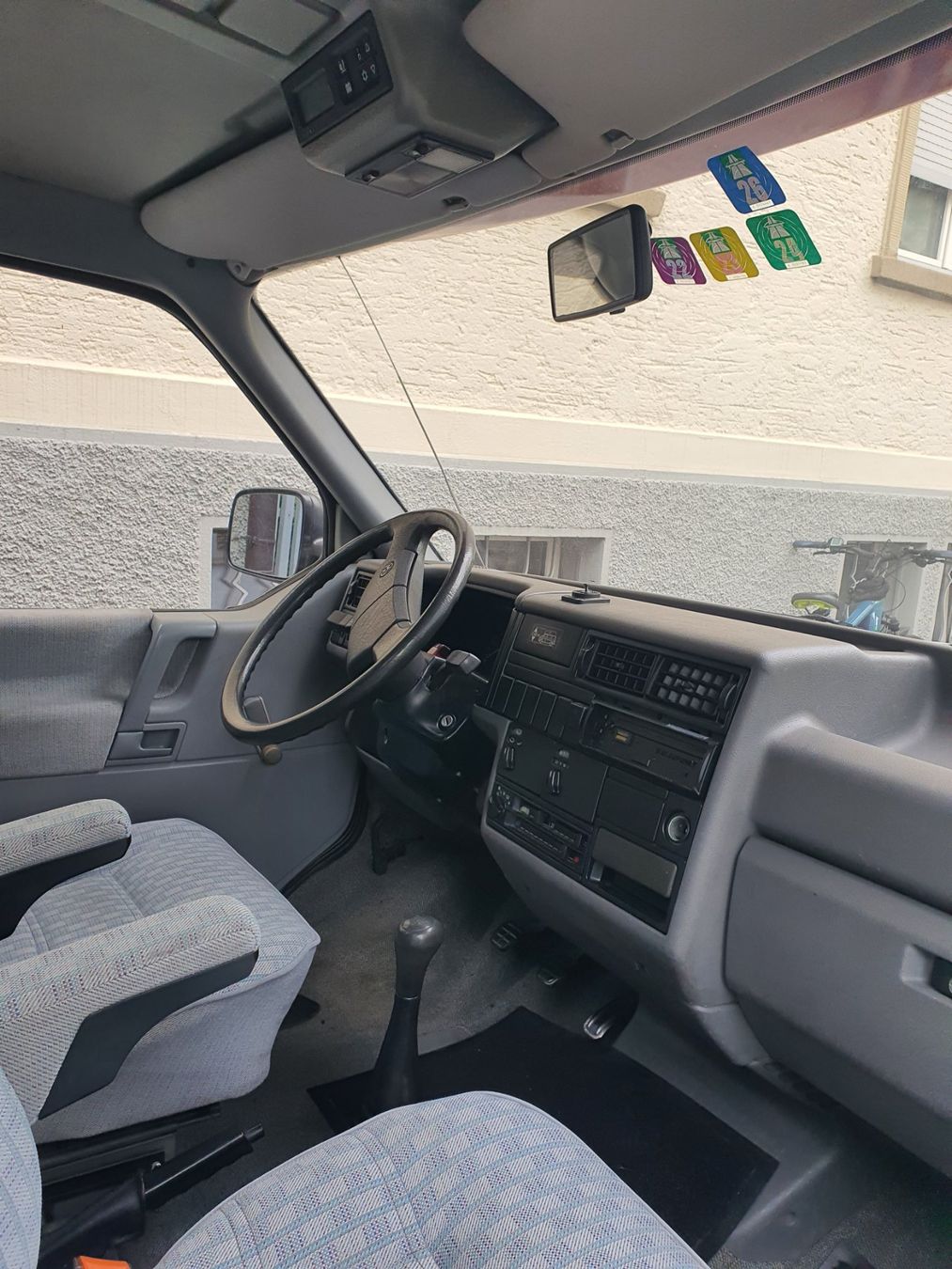 VW Veicoli da campeggio: VW T4 Camper, Oldtimer, 1992 Originalausbau Westfalia – Usato da Zürich venduto da mas_bhp9 3