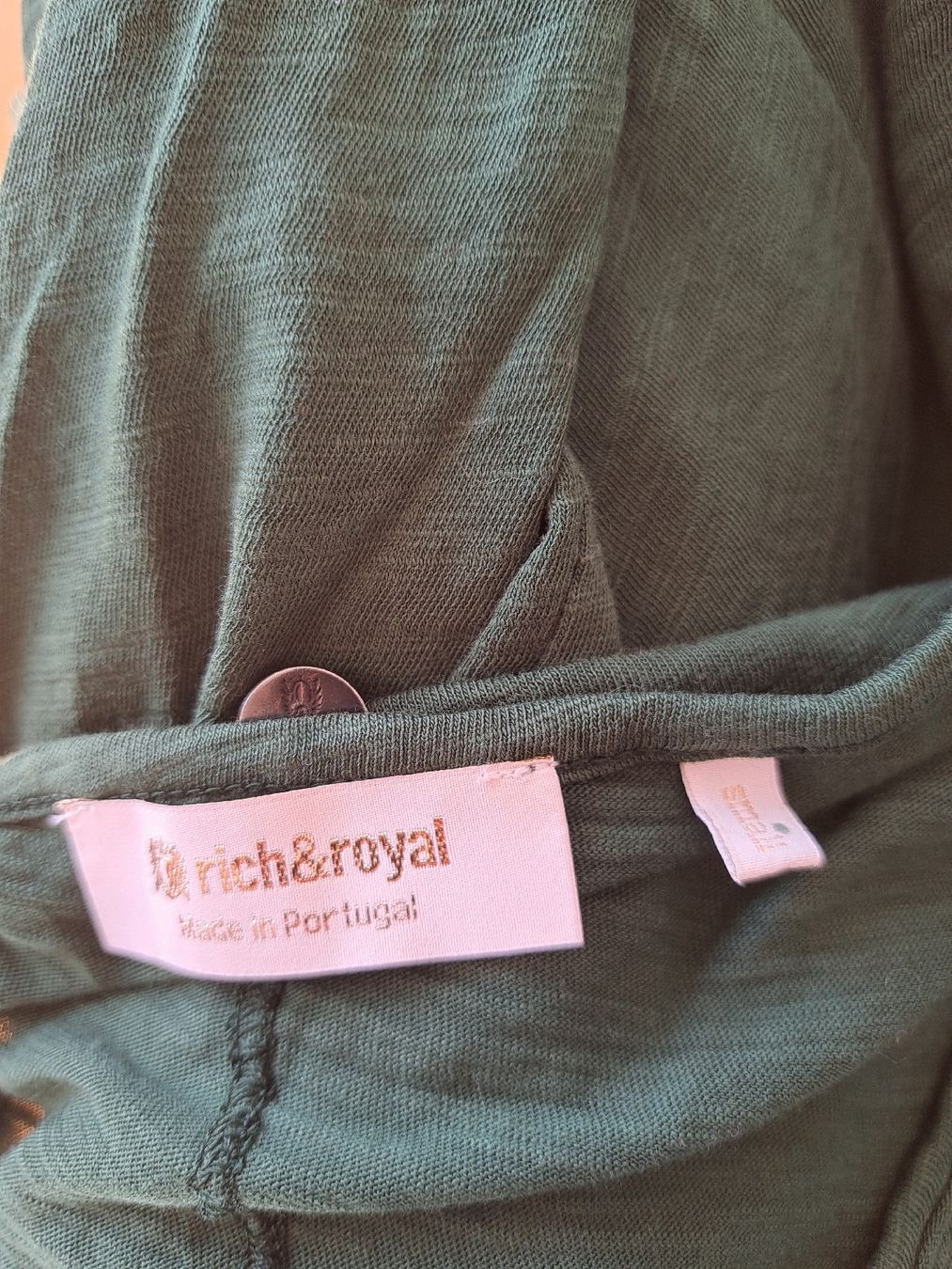 Rich & Royal T-shirt: Rich & Royal Shirt – Usato da Thalwil venduto da sternenstaub369 2
