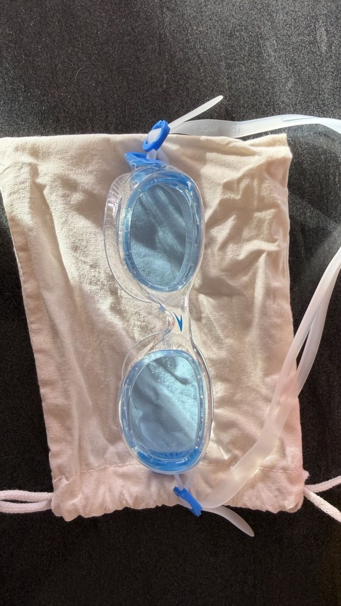 Speedo Occhiali & Lenti: Speedo Schwimmbrille  – Nuovo (secondo la descrizione) da Veltheim AG venduto da KimiSinger