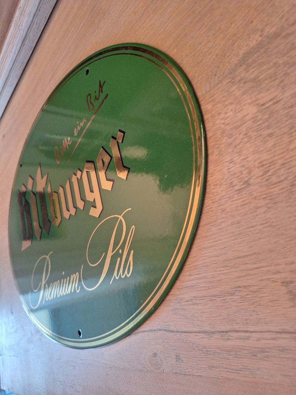 Insegne: Emailschild "Bitburger" Bier 40 x 28 cm – Nuovo (secondo la descrizione) da Bern venduto da and_ygp8 1