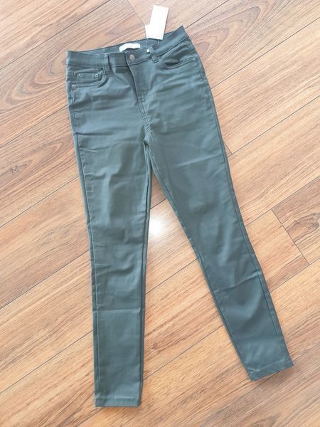 Pantaloni: Kunstleder Hose Slim-Fit Gr. 38 – Nuovo e nell'imballaggio originale da Buchrain venduto da regenblume3 1