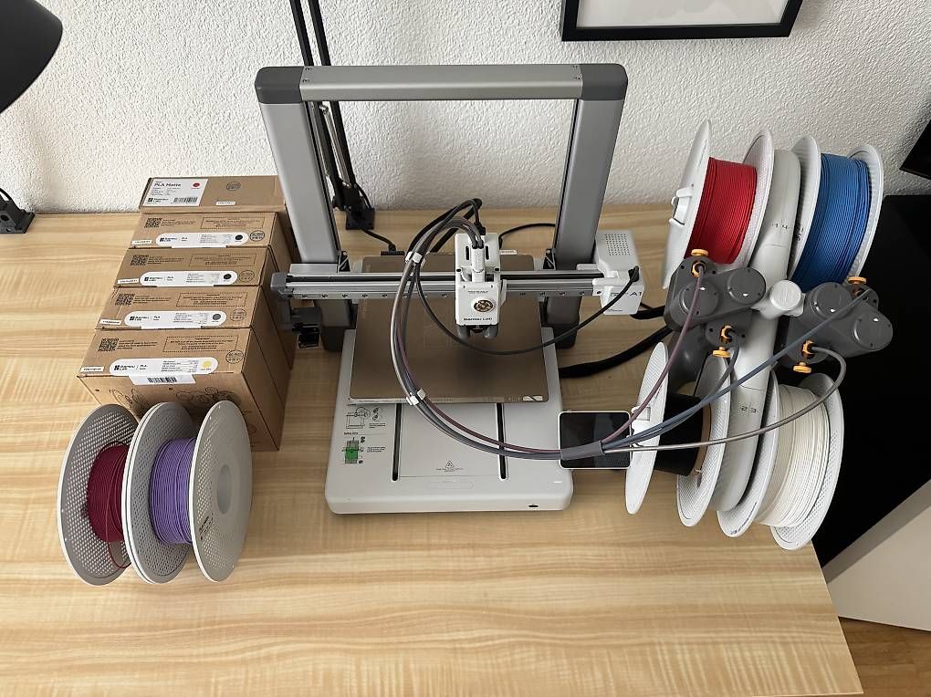Bambu Lab Stampanti 3D: Bambu Lab A1 Combo + ca. 7KG Extra-Filament + Restgarantie – Usato da Solothurn venduto da Niyzuh