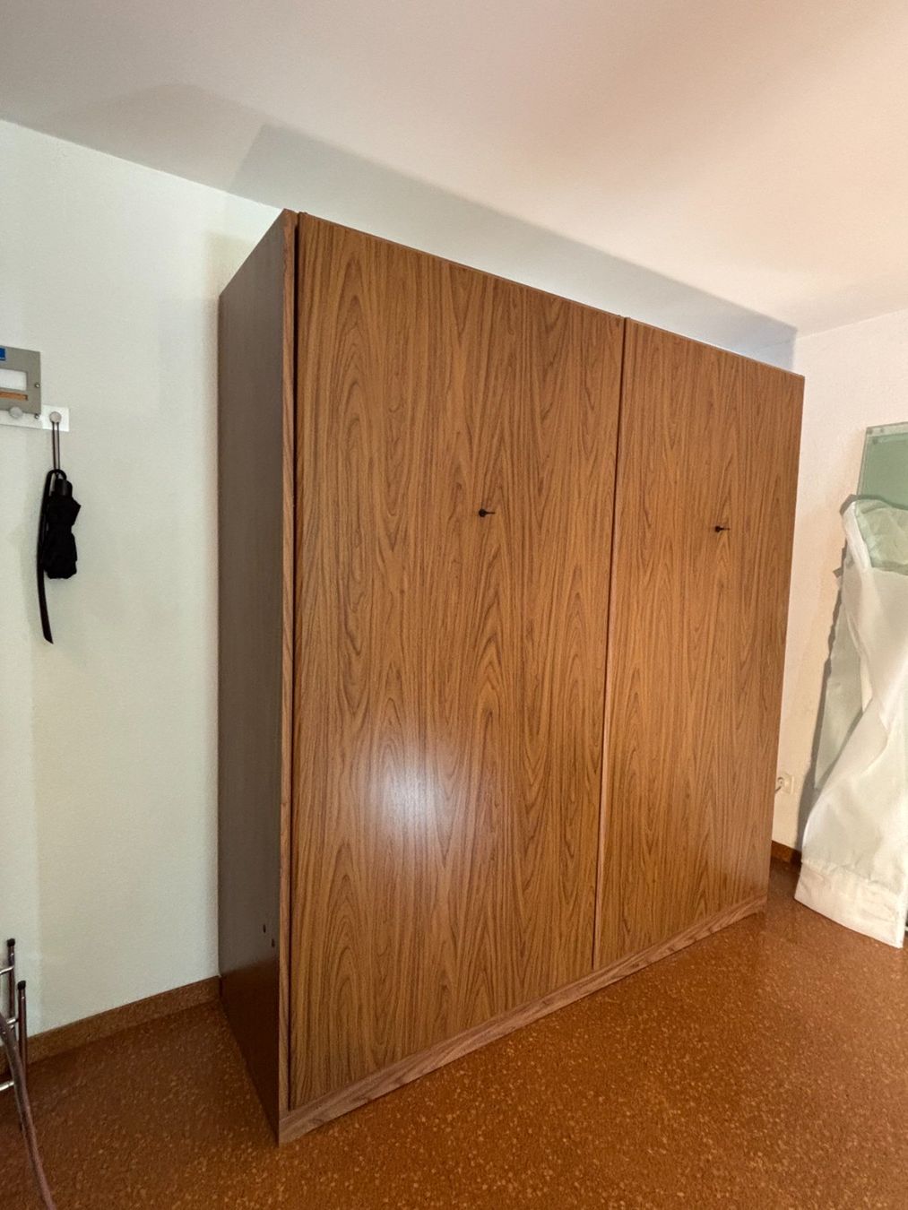 Letti: Klappbett Murphy bed 190x180 mit 2x Nachttisch inkl Matrazen – Usato da Obermumpf venduto da roclex 2
