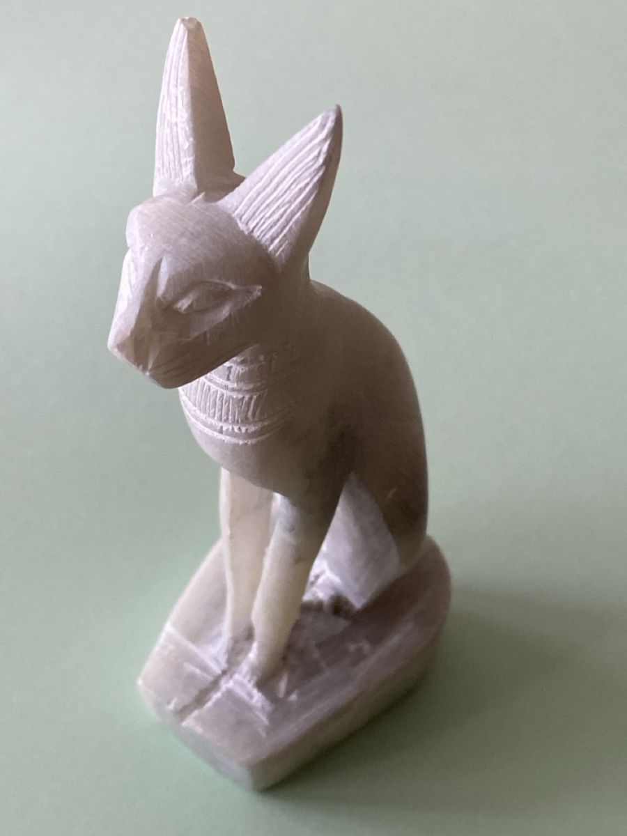 Figuren: Katze aus grünlichem Speckstein – Gebraucht aus Mülligen von Flockenstiel 1