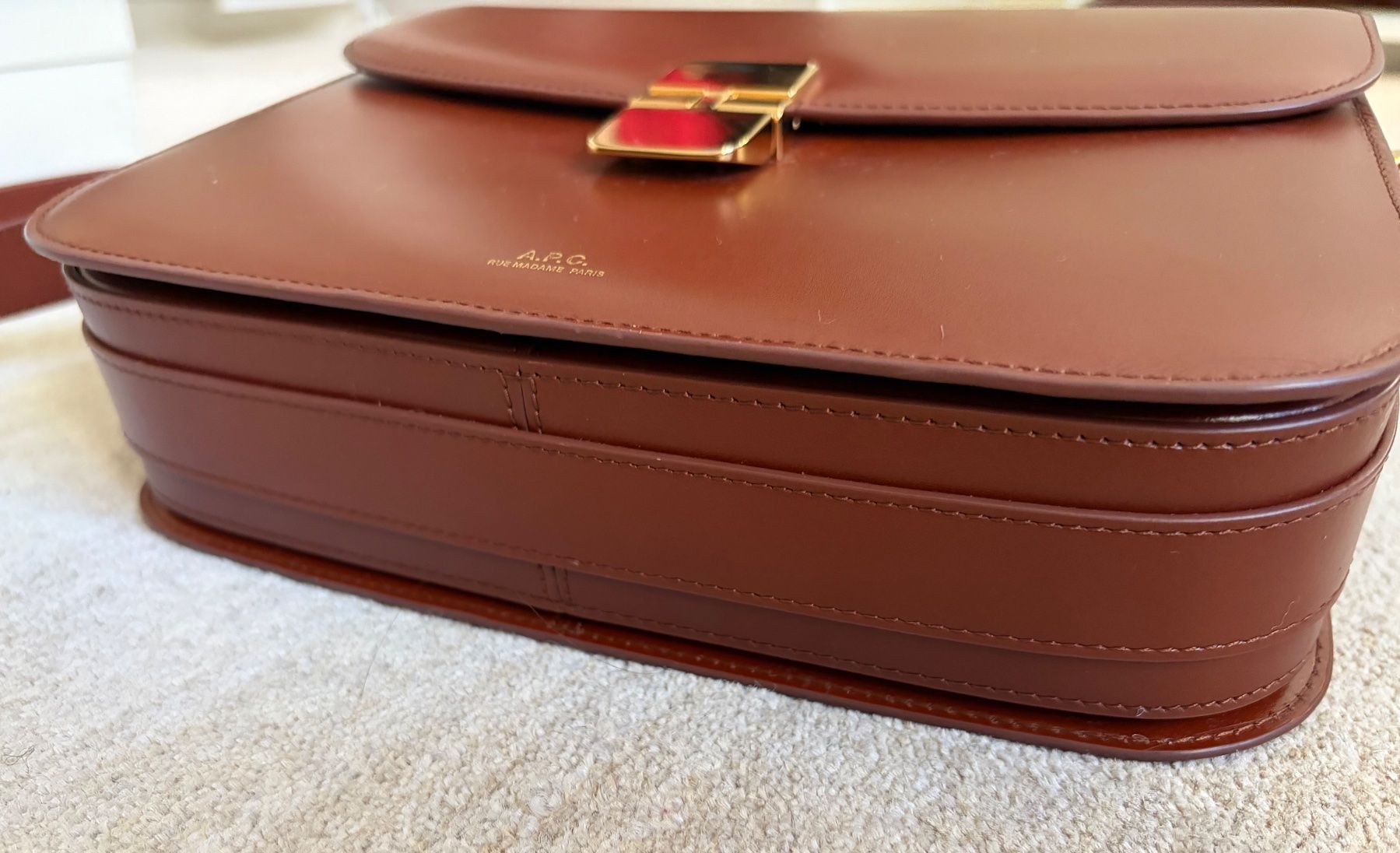 Apc Borse da donna: A.P.C. Grace Maxi Bag – Usato da Zürich venduto da chat_noir 1