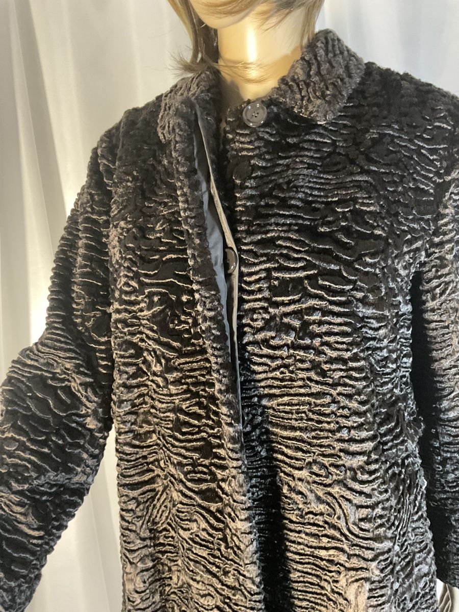 Max Mara Cappotti: MaxMara Mantel dunkelbraun in Grösse 40 – Usato da Mariastein venduto da u_n_6s5w 1