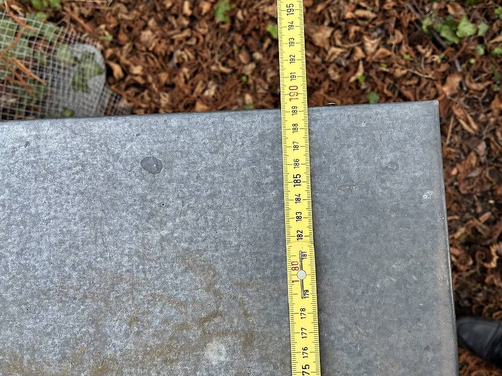 Auflagenboxen: Gartenkiste Holz mit Metalldeckel – Gebraucht aus Arlesheim von fha_n9vn 2