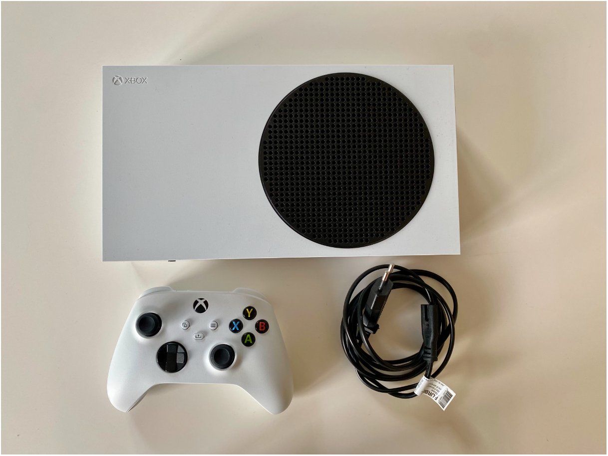 Microsoft Consoles: Xbox Series S 512GB, Controller und Gaming-Headset – D'occasion à Zürich par jes_cpm8 1