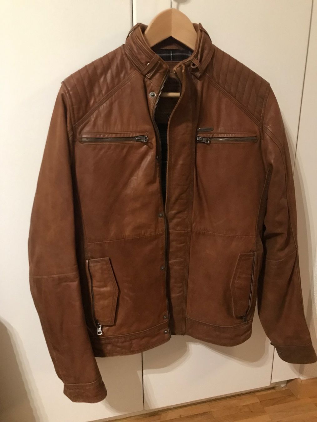 Jacken: Lederjacke – Gebraucht aus Volketswil von ben_9s6x
