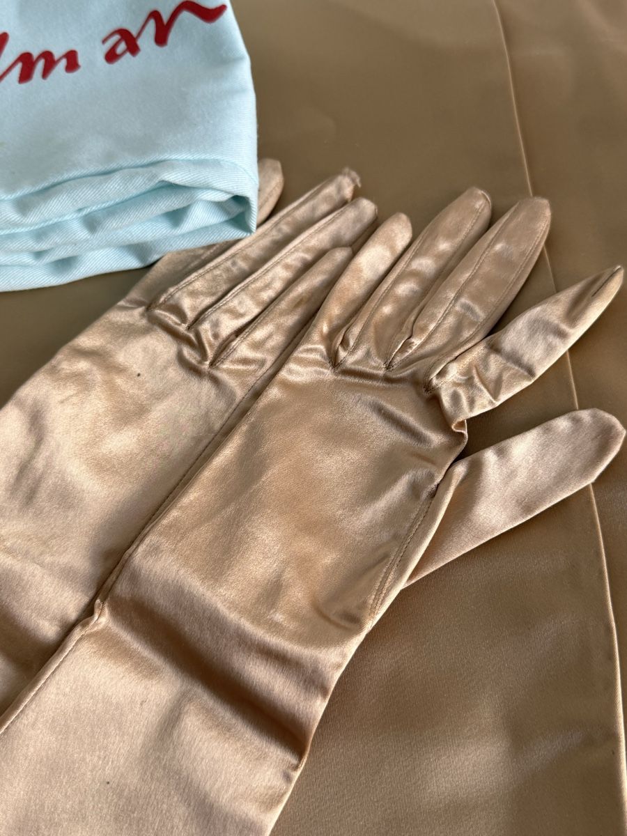 Foulard & Sciarpe: STEFI TALMAN Stola mit Federn & Handschuhe – Usato da Konolfingen venduto da petzipetz 3