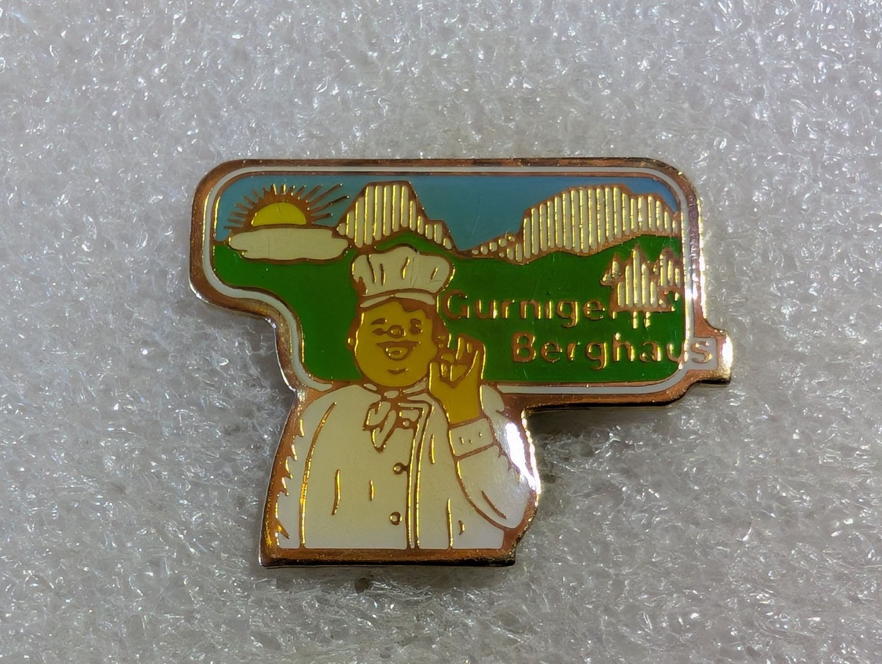Placchette & Badge: Ansteckpin 110: Gurnigel Berghaus – Usato da Oppligen venduto da Pin-Fall-Shop