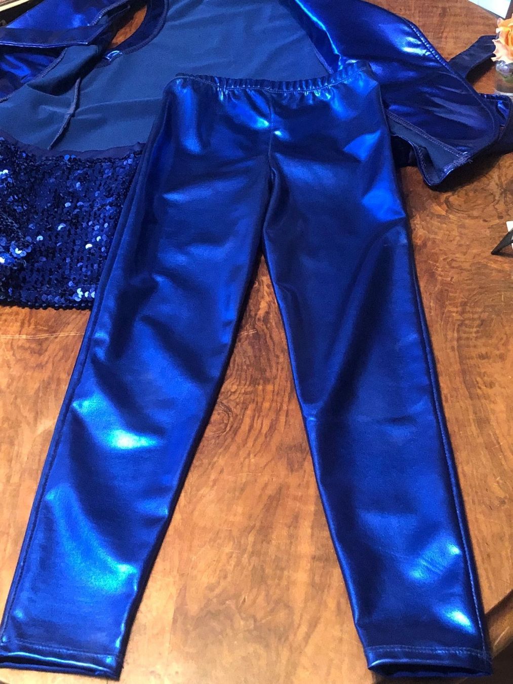 Costumi: Mädchen Ensemble glanz dunkelblau – Usato da Röschenz venduto da Tashroal 3