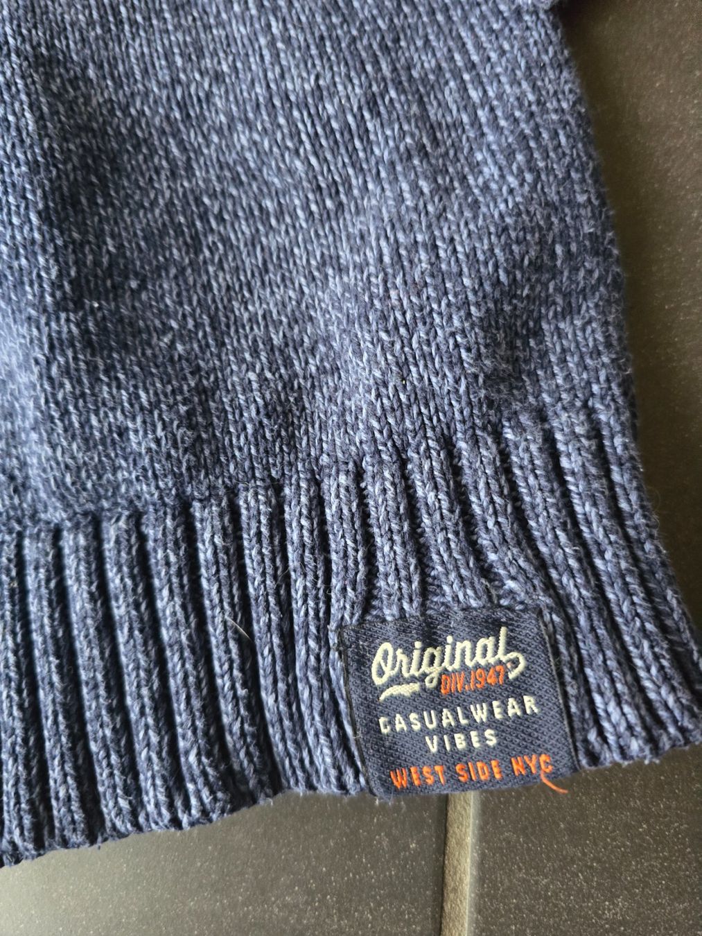Pullover & Sweatshirts: Pullover, Grösse 134 – Gebraucht aus Unterentfelden von Panda-87 1