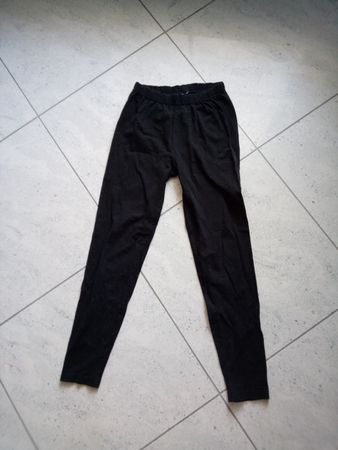 Mädchen Leggings schwarz Grösse 146 guter Zustand