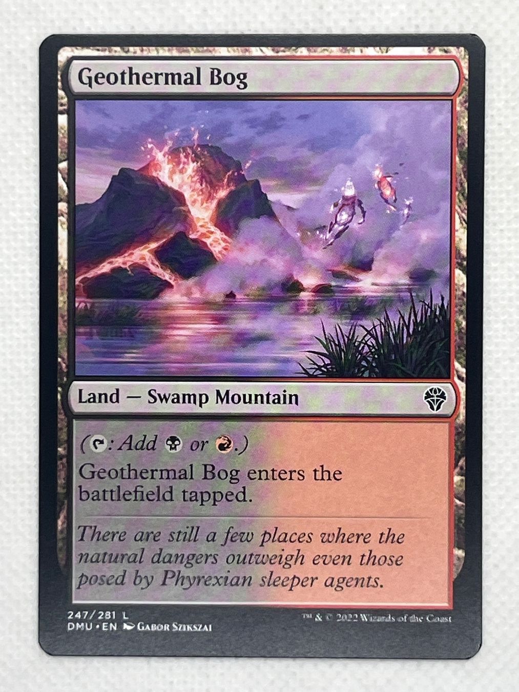 Magic The Gathering Carte collezionabili: MTG Geothermal Bog DMU 247 Englisch Common – Usato da Hinterkappelen venduto da Kim1992