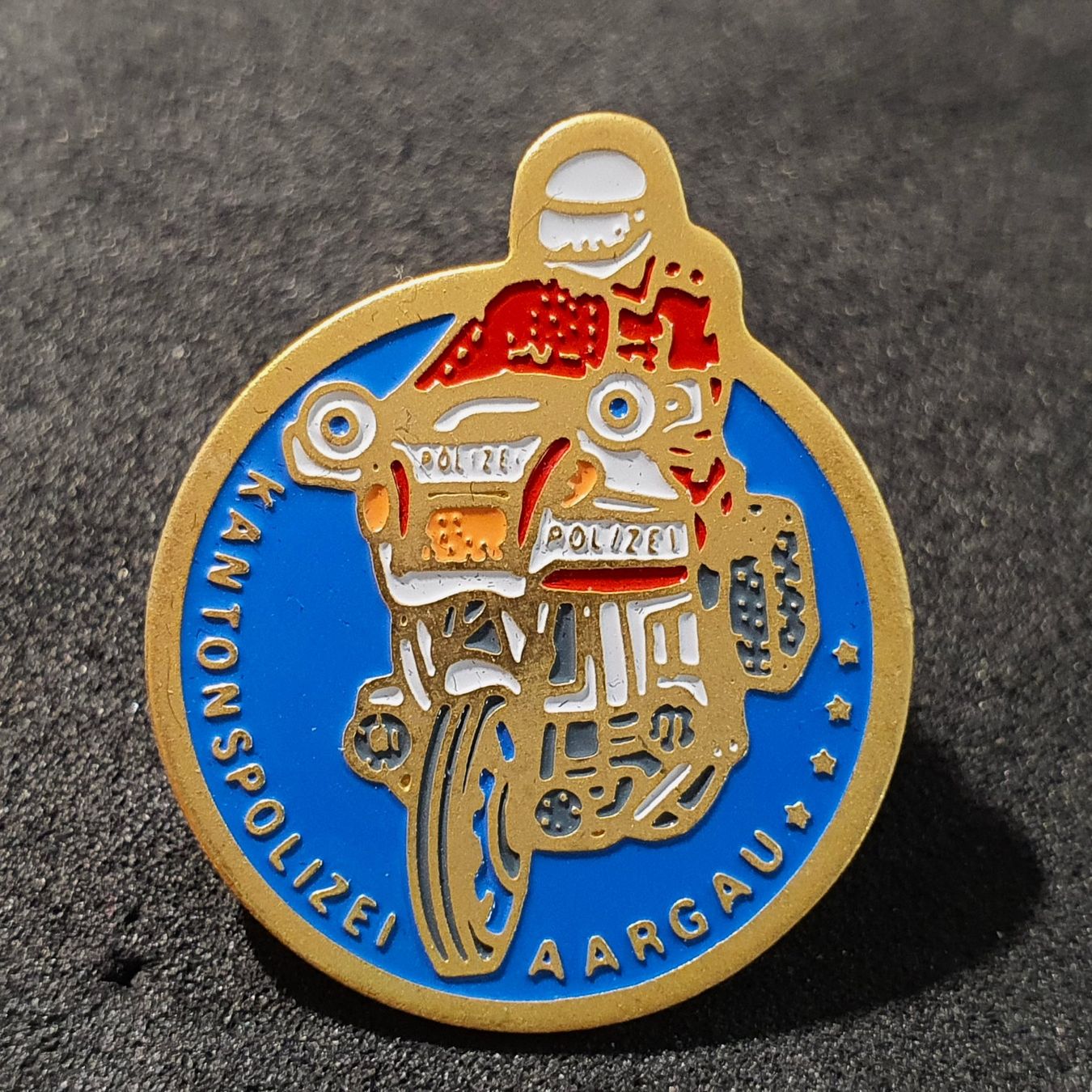 Placchette & Badge: W744 - Motorrad Polizei / Kantonspolizei Aargau – Usato da Reinach BL venduto da Boston-Verkauf