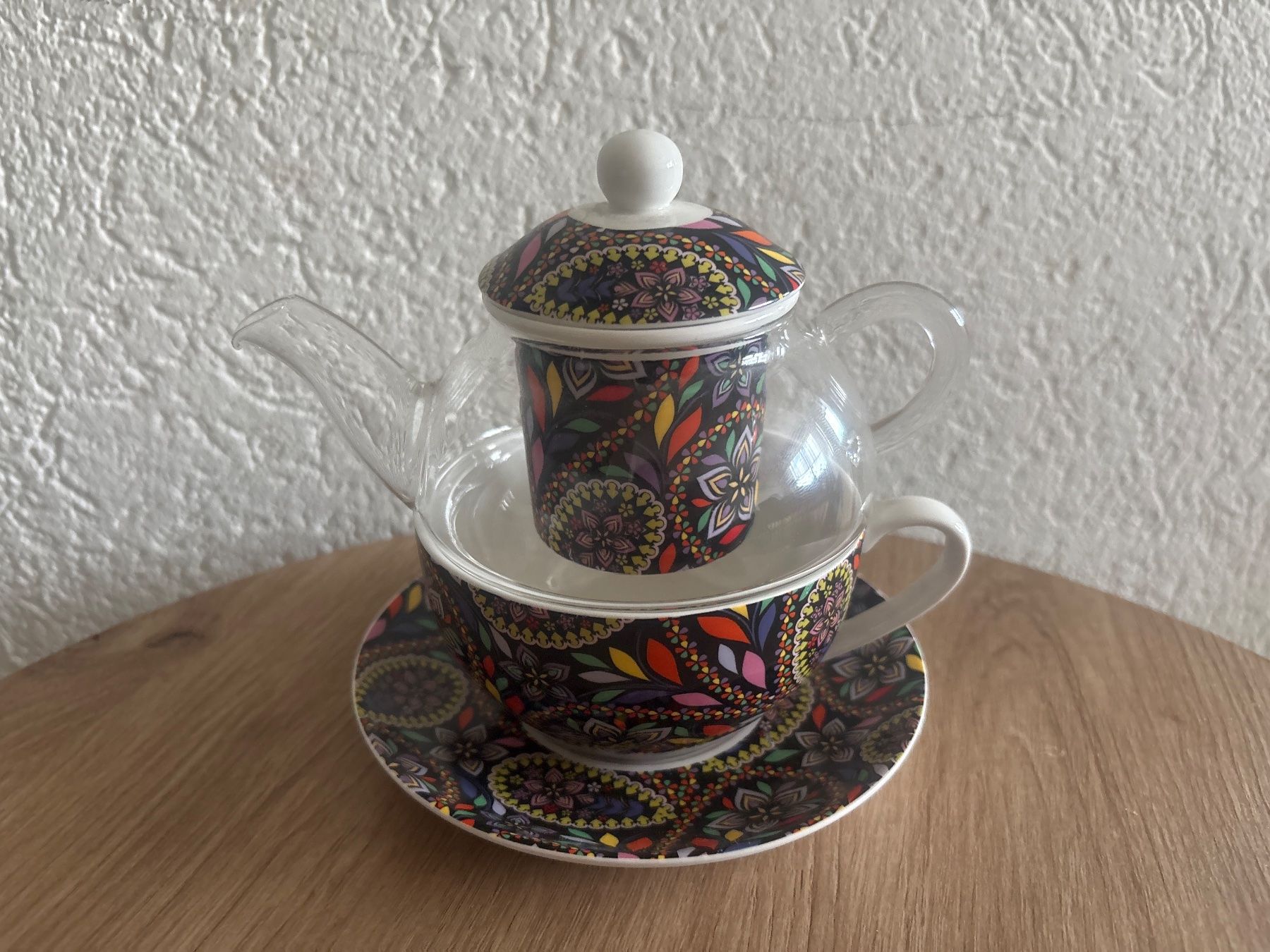 Teekannen: Teekanne mit Tasse und Teesieb – Gebraucht aus Aarwangen von kah_79t5