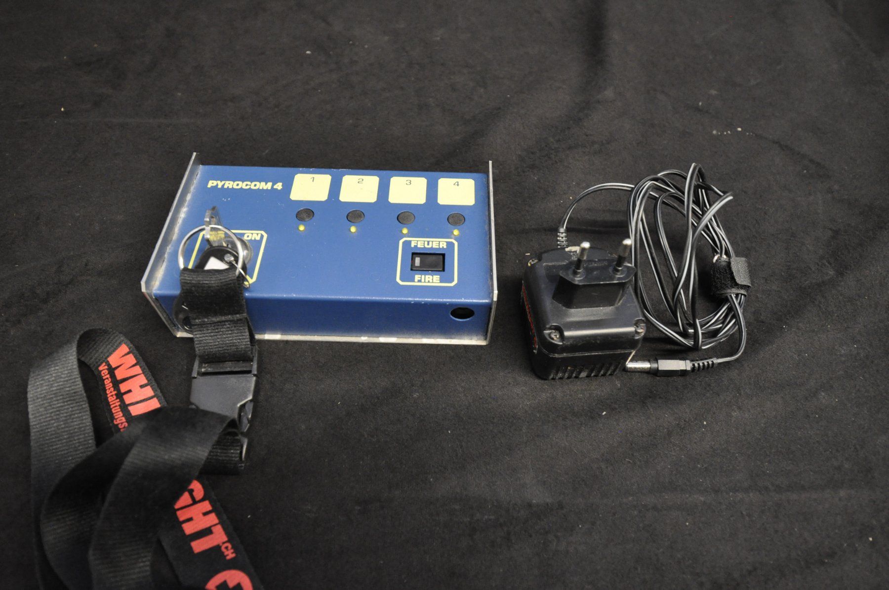 Tutti gli attrezzi: 4-Kanal Pyrotechnik Controller – Usato da Burgdorf venduto da WHITELIGHT3400