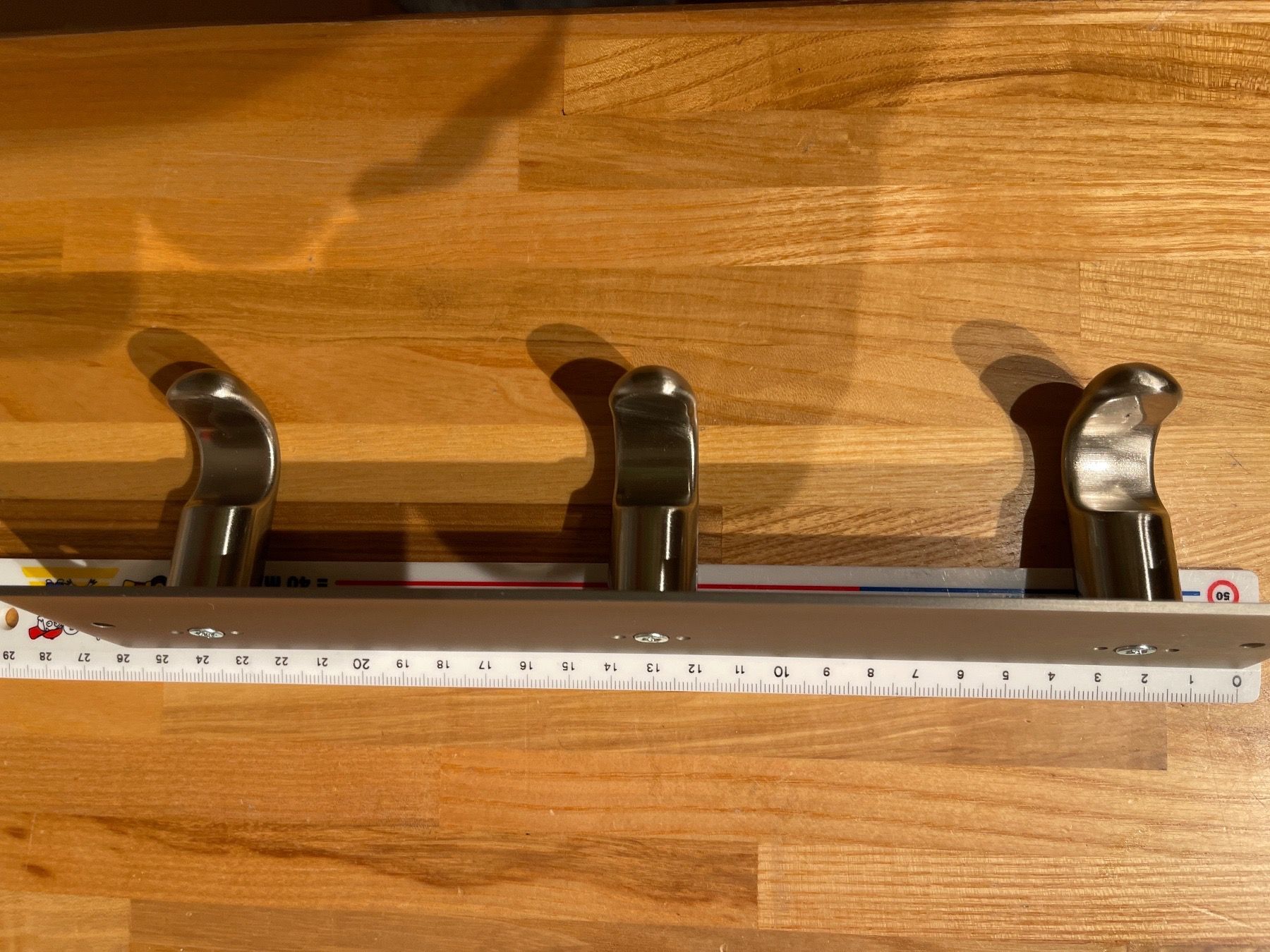 Guardaroba: Jacke Leiste 3 er – Nuovo e nell'imballaggio originale da Wettingen venduto da stern910