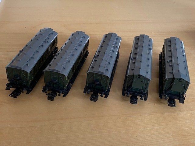 Märklin Modellini di ferrovie: Märklin 4004-4005 - 5 Abteilwagen – Usato da Adelboden venduto da diana_ch 4