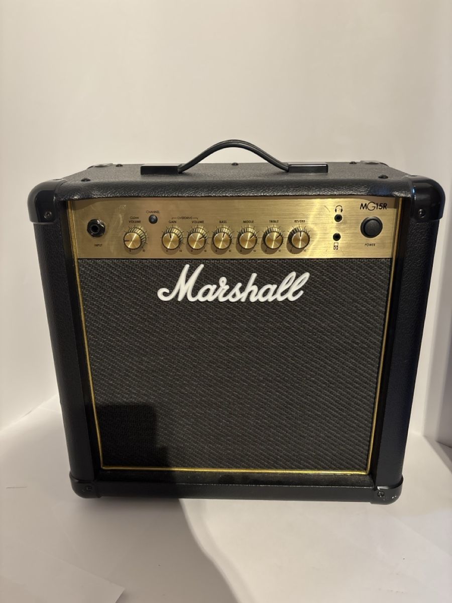 Marshall Amplificatori: MG15Gr E-gittaren Verstärker – Usato da Buchrain venduto da Daduss