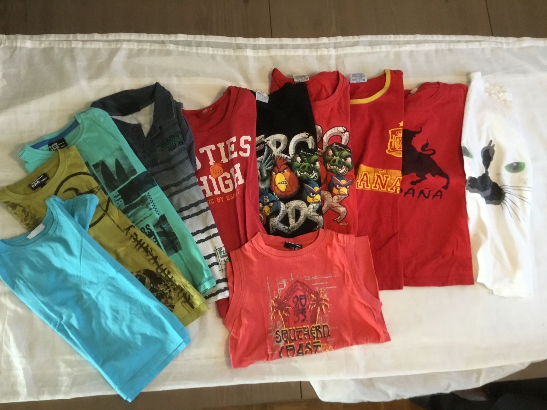 Lotti & Set di vestiti: Schnäppchen – Usato da Zürich venduto da Sal4 1