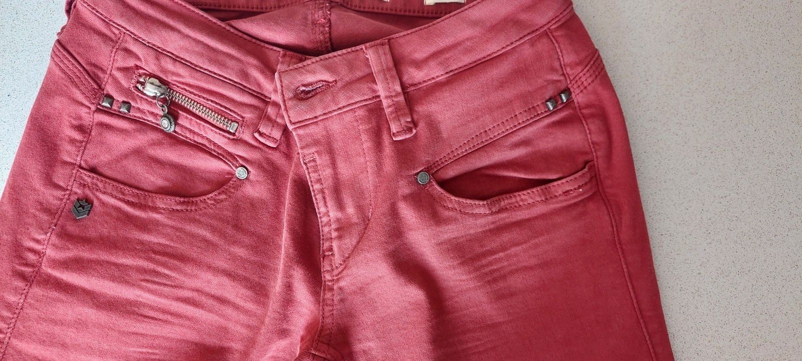 Jeans: Jeans Freeman MAGIC – Nuovo (secondo la descrizione) da Horw venduto da Cila5 5