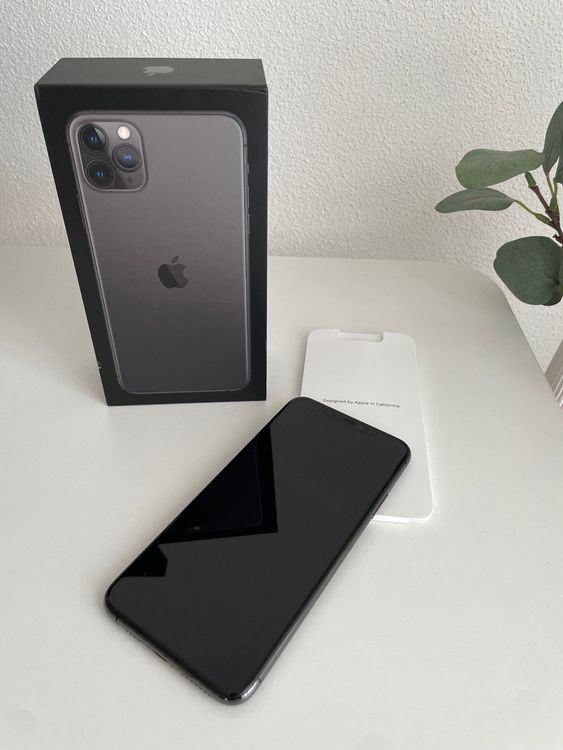 iPhone 11 Pro Max Space Gray 256GB (T-Mobile Only) main image 0