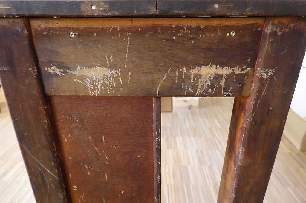 Allestimento di negozi e stand fieristici: Verkaufstresen – Usato da Zürich venduto da Bucaneve38 4