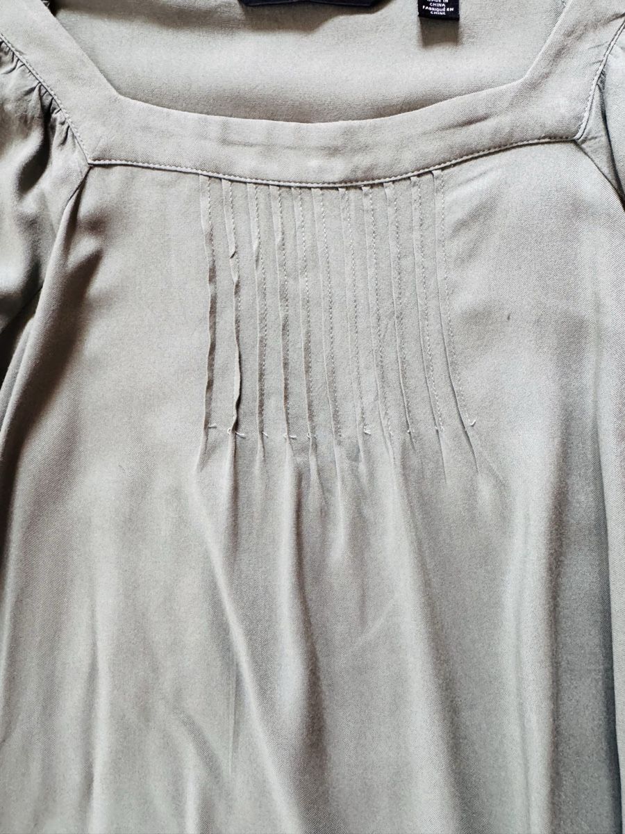 Vero Moda Tops: Blouse Vero Moda – taille M – vert olive – Gebraucht aus Ballaigues von stef1972 2