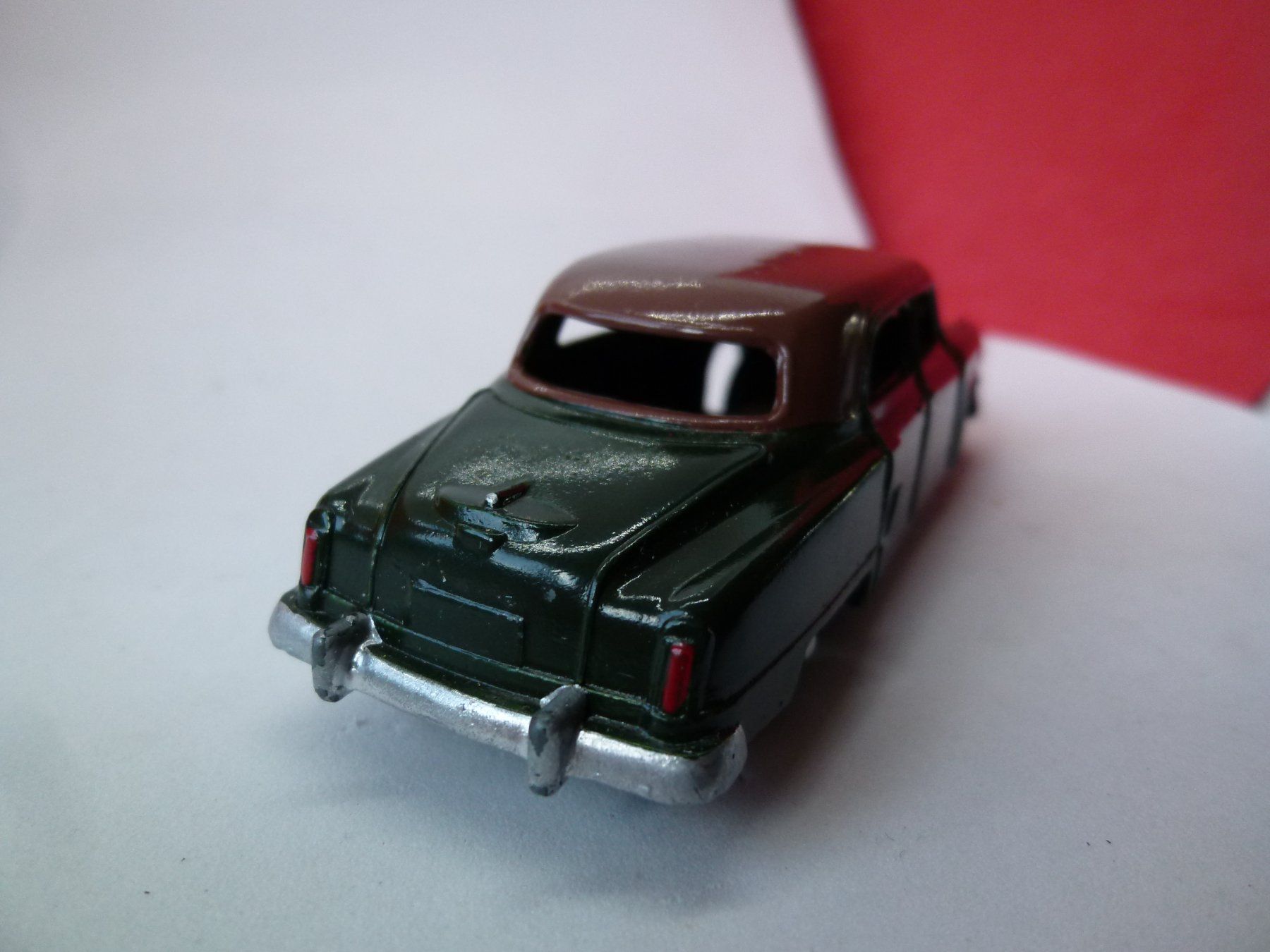 Dinky Toys Modellini d'auto: DINKY TOYS - Studebaker - braun-dgrün - restauriert – Usato da Reiden venduto da Aston2 2
