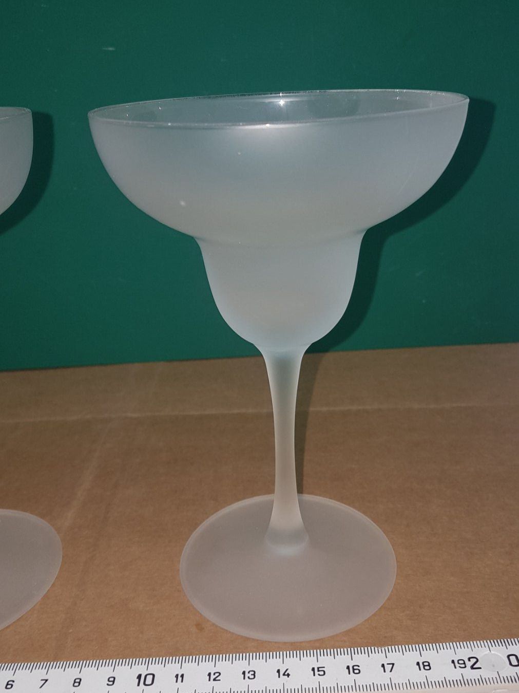 Bicchieri: 2 Stk. Eisbecher/Cocktailglas Milchglas – Usato da Teufenthal AG venduto da boebe071 2