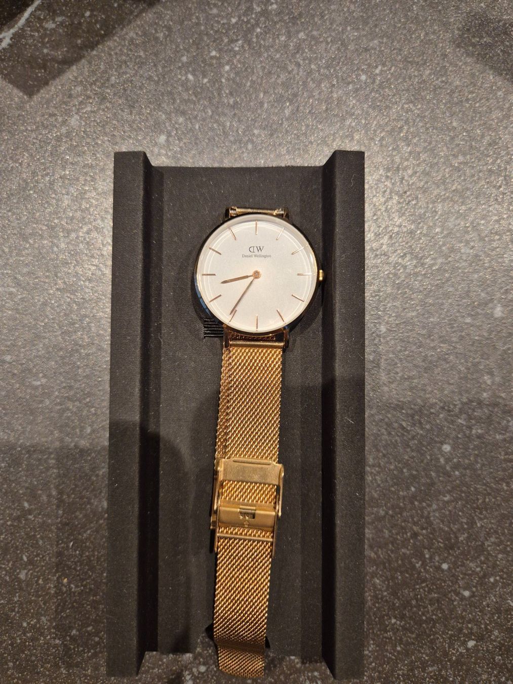 Daniel Wellington Uhren: Armbanduhr Damen – Gebraucht aus Zunzgen von Flipflap02 2