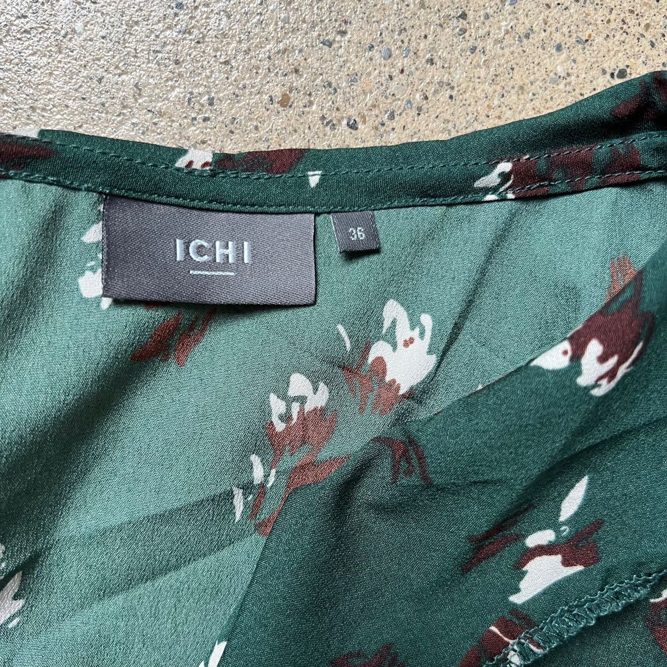 Kleider: ICHI Wickelkleid wie neu – Gebraucht aus messen von Loo21 8