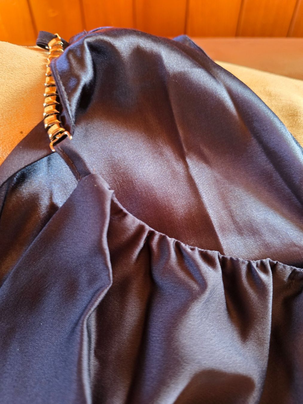 Vestiti: Satinkleid dunkelblau, Gr. 42, knielang – Nuovo e nell'imballaggio originale da Jegenstorf venduto da sablini19 1