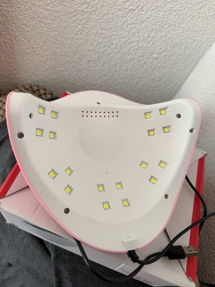 Lampen: Pink UV LED Nail Lamp  – Gebraucht aus Hospental von bal_bwr5 1
