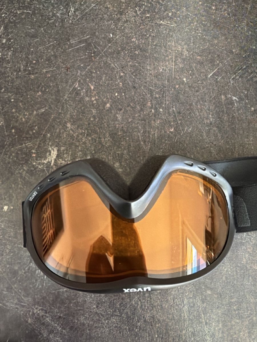 Uvex Occhiali & Lenti: Uvex Skibrille mit orangefarbenen Gläsern – Usato da Wahlen b. Laufen venduto da Salome7 2
